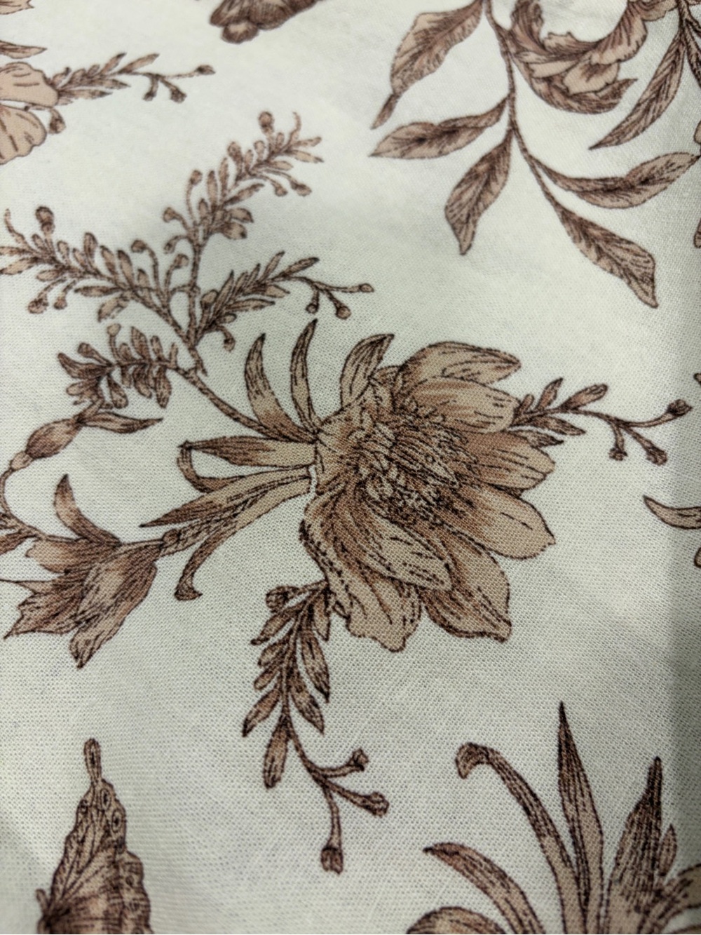 London Times Women’s Cream Maxi Dress with Brown Floral Print and Slit Sz 12 - Picture 3 of 14